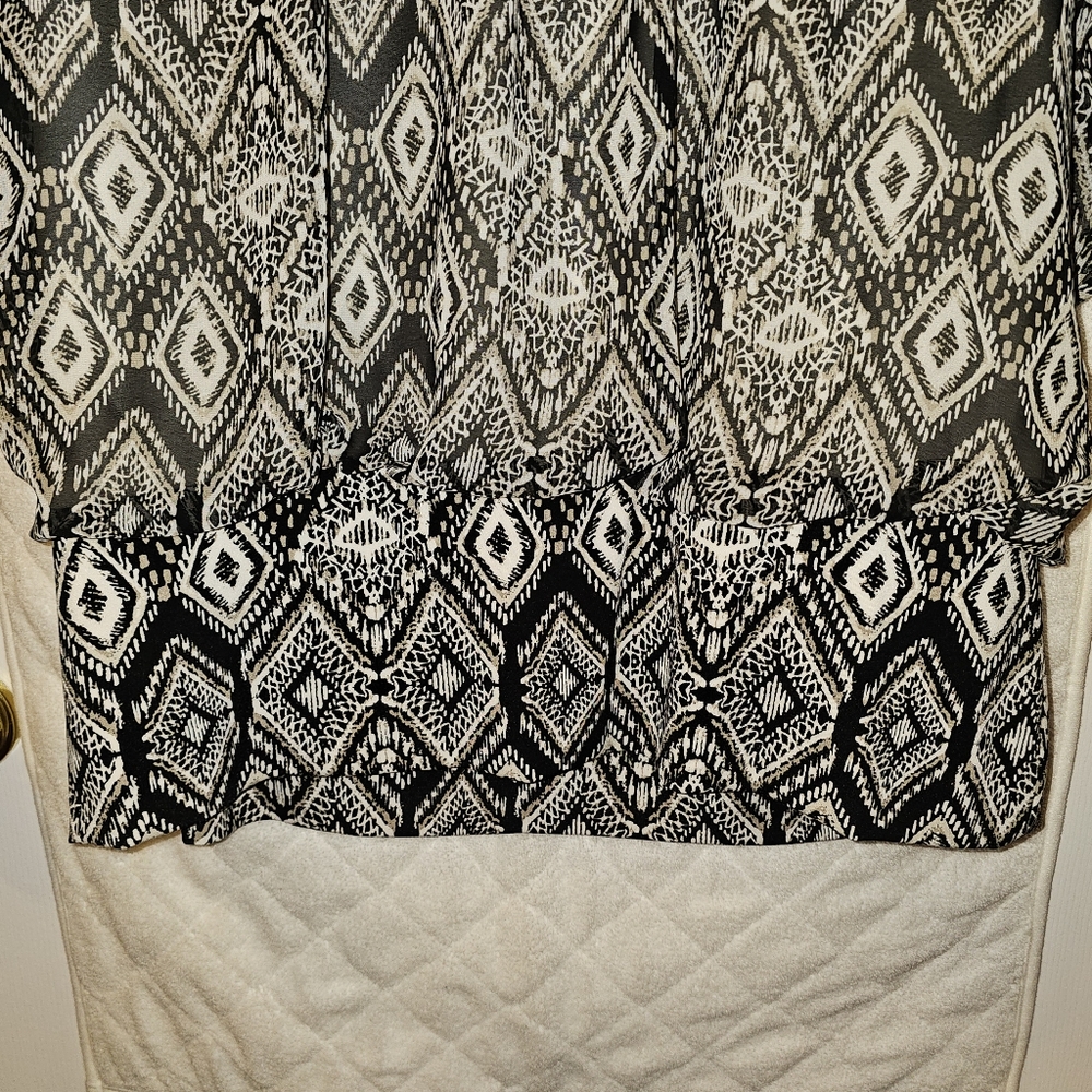 2x Style & Co. Black and White Short Sleeve Blouse - Picture 5 of 10